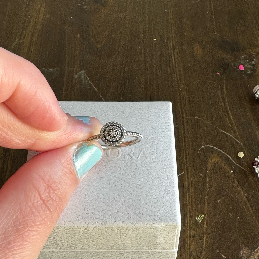 Pandora Silver Classic Ring with Intricate Design